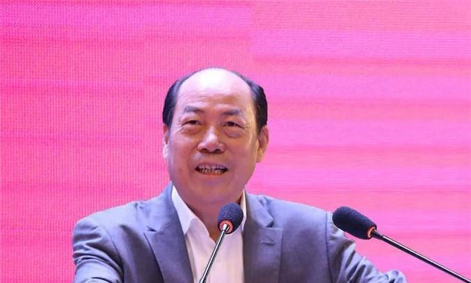 岁之前未穿过鞋专捡别人看不上的地AG旗舰厅网站碧桂园杨国强：17(图6)